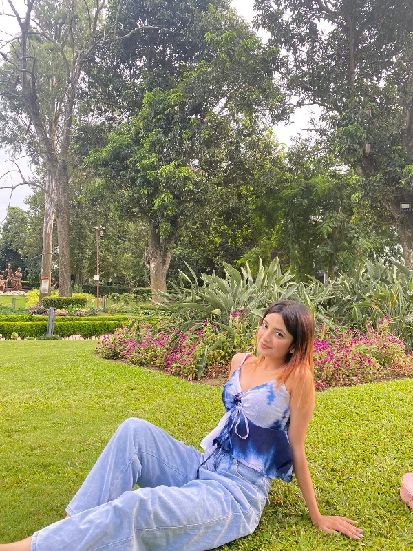 Holiday Sale Edith blue tie & dye top