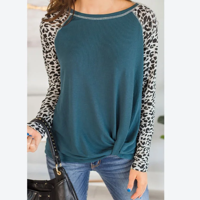 Weekend Shopping Extravaganza Leopard Print Crew Neck Long Sleeve Twist Hem Women'S Tops Casual Wholesale T-Shirts ST531165 Weekend Shopping Extravaganza Leopard Print Crew Neck Long Sleeve Twist Hem Women'S Tops Casual Wholesale T-Shirts ST531165