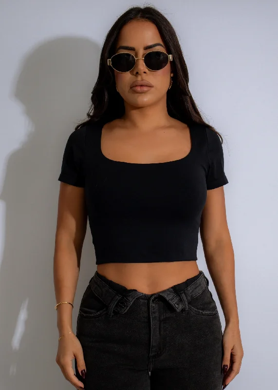 Shop and Save Minimalist Scoop Crop Top Black