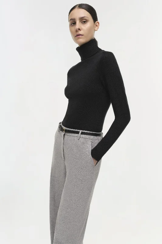 Weekend Savings Extravaganza Nuha Turtleneck