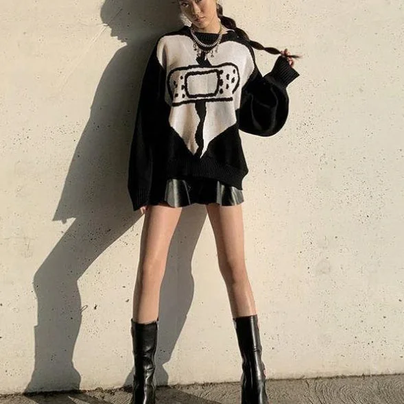 Final Markdown Break Heart Wholesale Women Casual Sweater