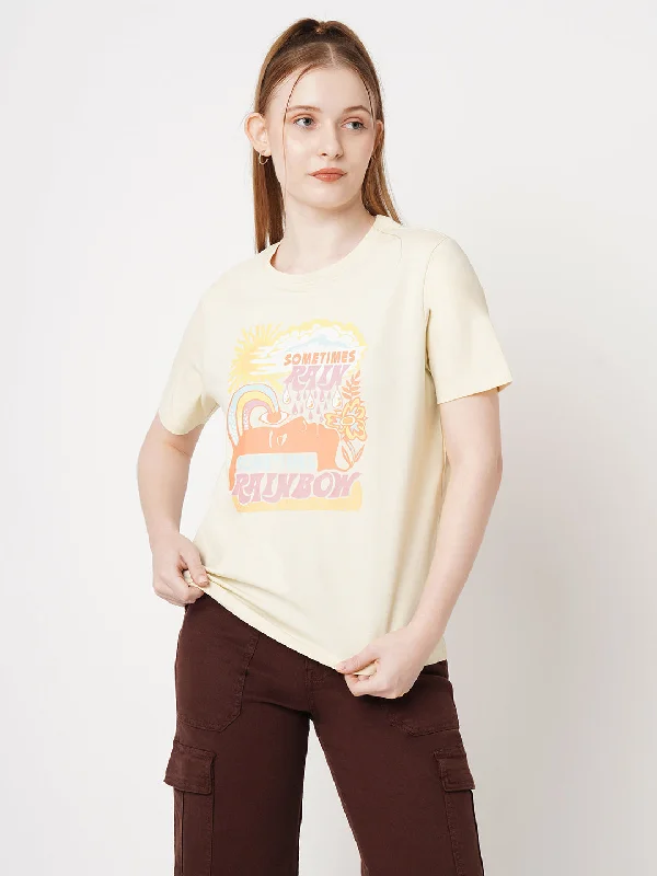 Low Prices Women Slim Fit Cloud Cream Boxy Chest Print T-Shirt