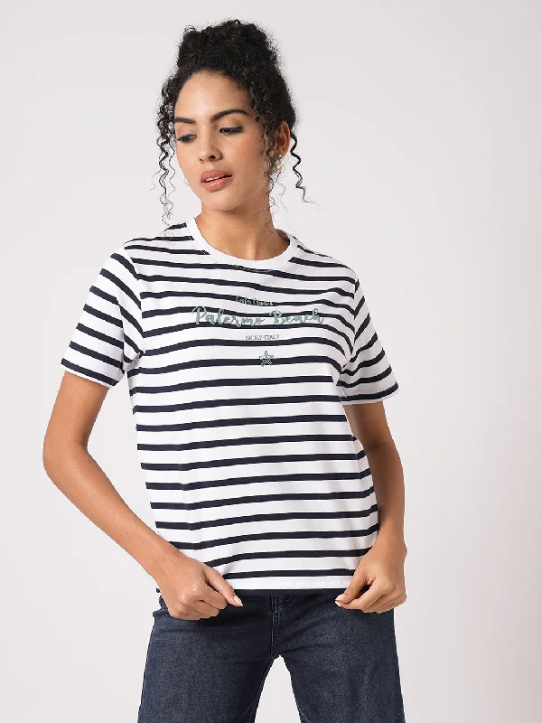 Weekend Bargains to Love Women Slim Fit Navy/White Boxy T-Shirt Chest Print