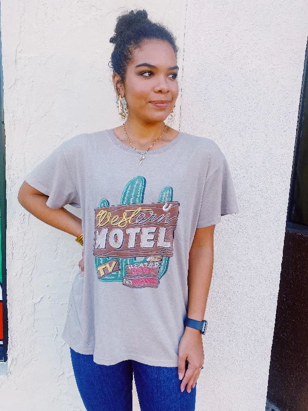 Big Savings Wild fox Western Tee