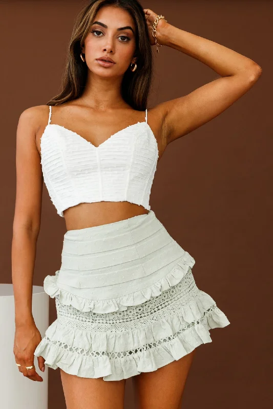 Flash Sale Sunshine Lover Sweetheart Neckline Tied Back Crop Top White