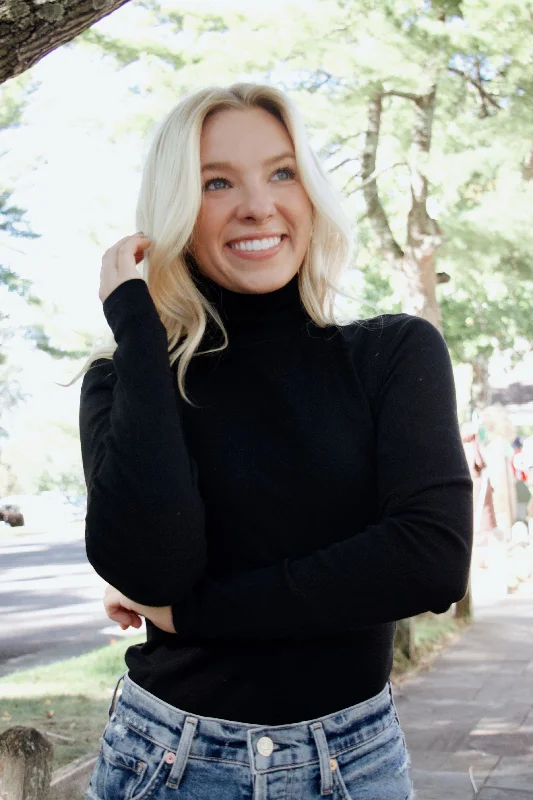 Deal Mania Long Sleeve Turtle Neck Tee in Black