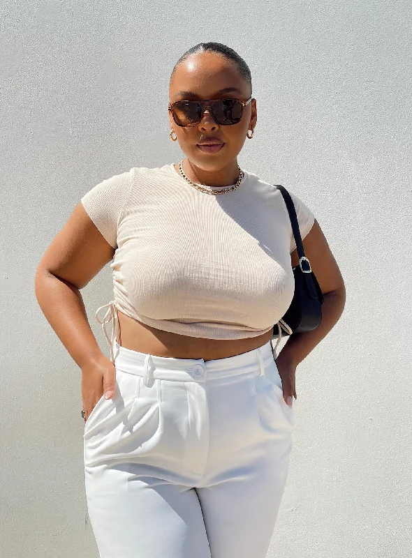 Weekend Specials to Delight Evant Tee Cream Curve