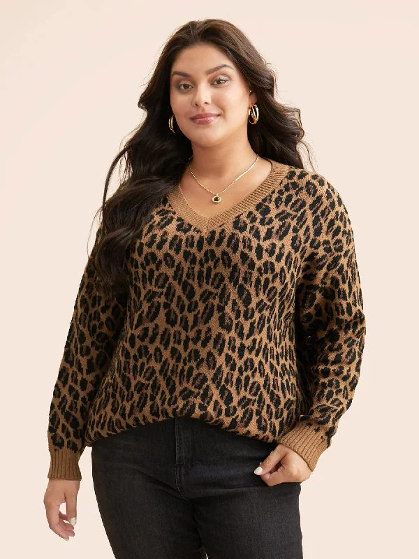 Weekend Specials to Delight V Neck Leopard Print Jacquard Pullover