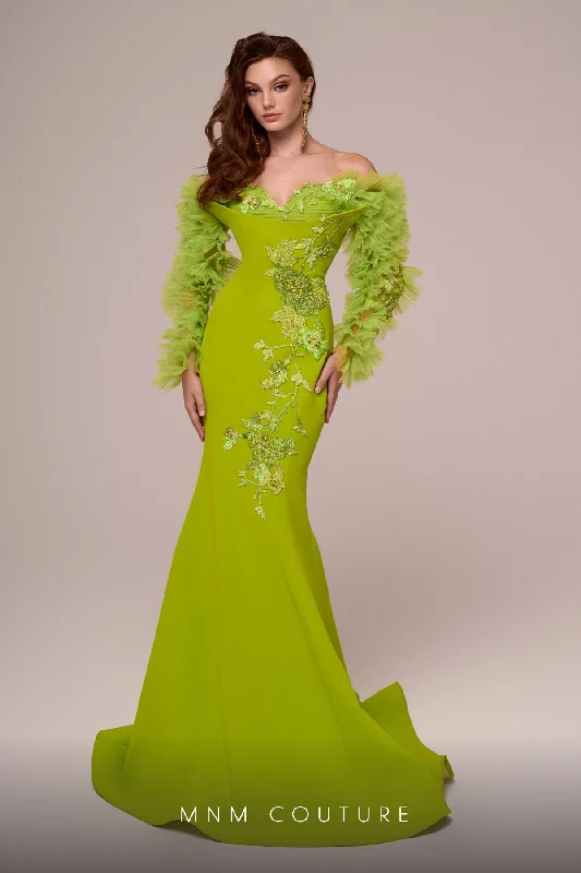 Year-End Clearance MNM Couture F02891