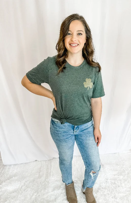 Discount Mania Glitter Shamrock Graphic Tee